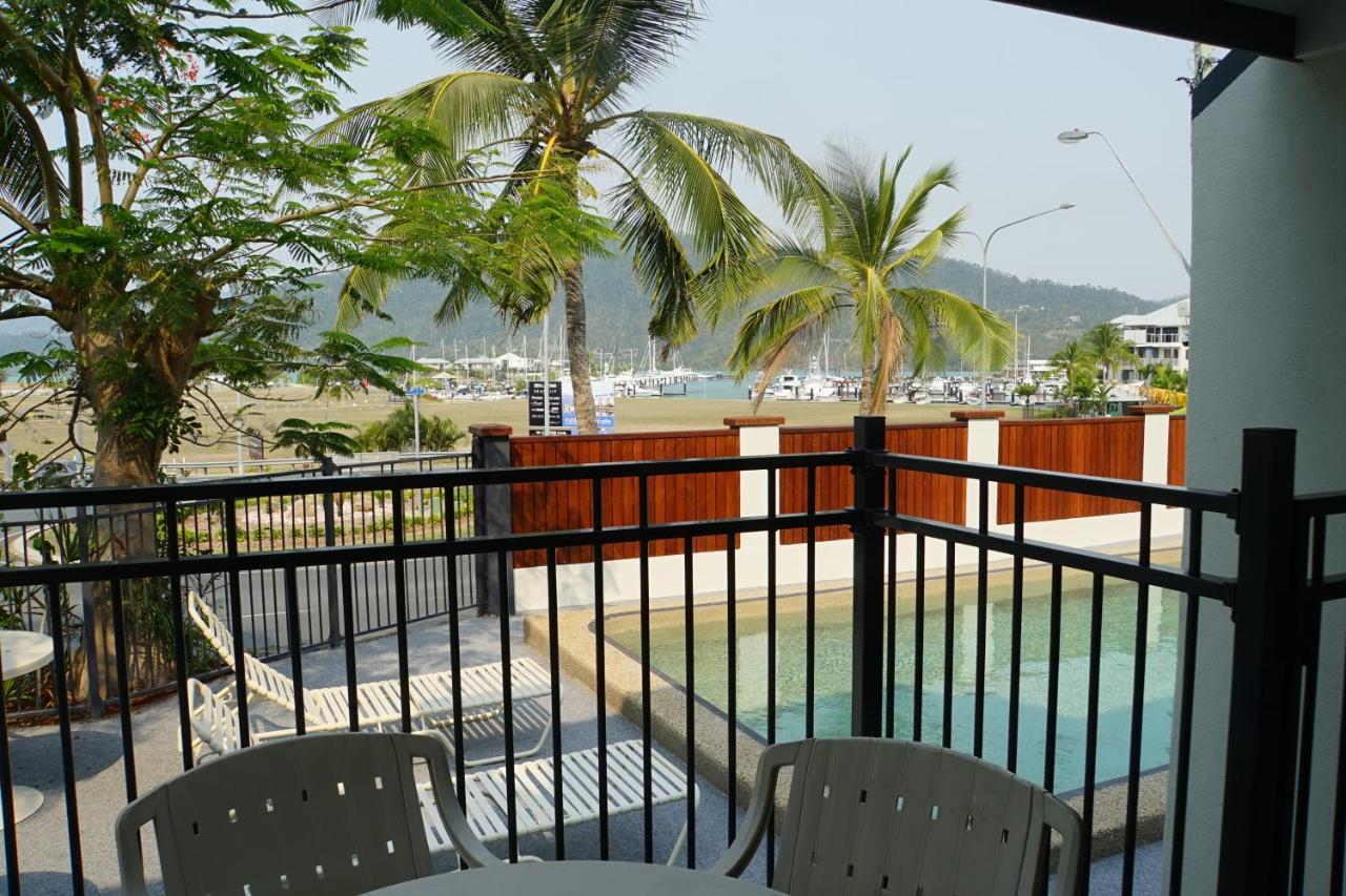 Airlie Seaview Apartments Airlie Beach Exterior foto